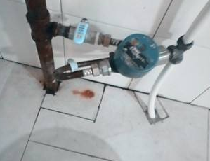 扎鲁特水管维修24小时电话